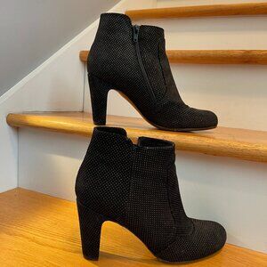 Chie Mihara, booties, black, gold dot detail, smokin' hot!